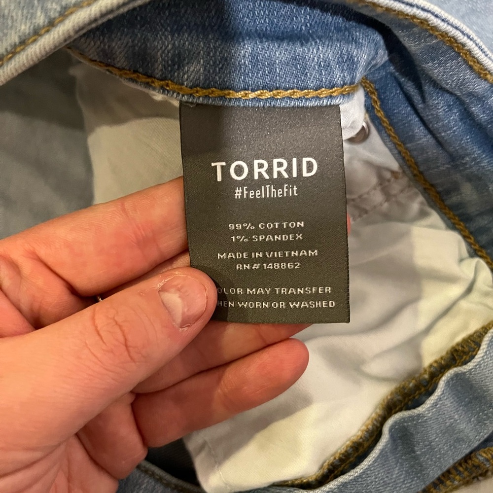 Torrid Perfect Wide Leg Mid Rise Jeans - Picture 11 of 15